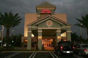 Hampton Inn & Suites Wellington Image