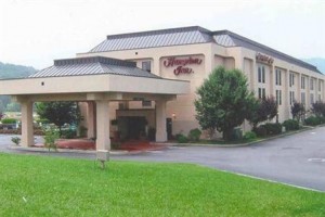 Hampton Inn Summersville voted 2nd best hotel in Summersville