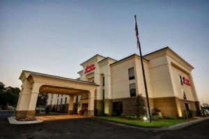 Hampton Inn Tifton Image