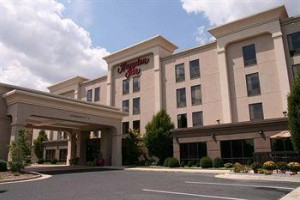Hampton Inn Waynesboro / Stuarts Draft voted  best hotel in Fishersville