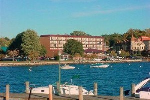 Harbor Shores on Lake Geneva voted 8th best hotel in Lake Geneva
