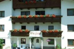 Haus Enzian Sankt Leonhard im Pitztal Image