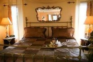 Hemingways By The Sea Bed and Breakfast Inn Image