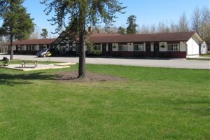 Hide Away Motel Image