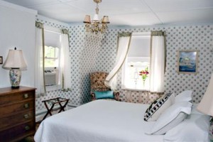 Hilltop House Bed & Breakfast Amenia Image