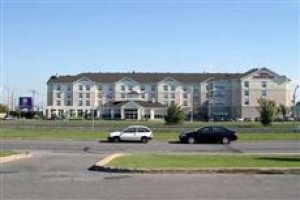 Hilton Garden Inn Montreal/Dorval Airport Image