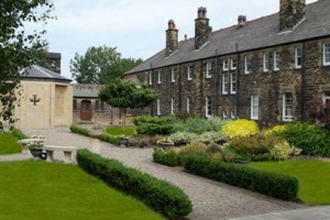 Hinsley Hall Bed and Breakfast Leeds Image
