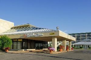 The Toronto Airport Hotel Image