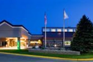 Holiday Inn Detroit Lakes voted 4th best hotel in Detroit Lakes