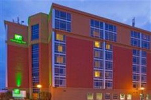 Holiday Inn St Paul Downtown voted 4th best hotel in Saint Paul 
