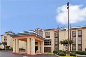 Holiday Inn Express Anderson voted 9th best hotel in Anderson 