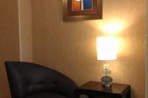 Holiday Inn Express Baton Rouge North Image
