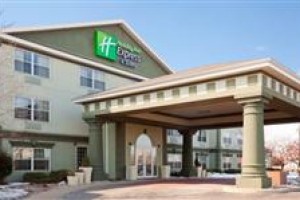 Holiday Inn Express Oshkosh-SR 41 Image