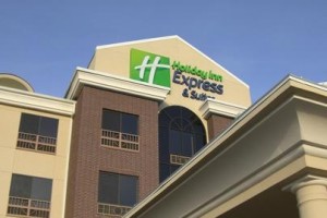Holiday Inn Express Hotel & Suites Batavia - Darien Lake Image