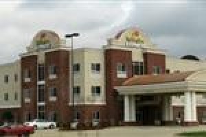 Holiday Inn Express Hotel & Suites Canton (Mississippi) voted 4th best hotel in Canton 