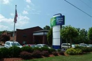 Holiday Inn Express Dahlgren voted  best hotel in King George