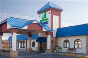 Holiday Inn Express Eagan Image