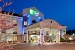 Holiday Inn Express Hotel & Suites Easton Image