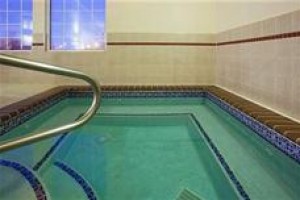 Holiday Inn Express Sioux Falls Image