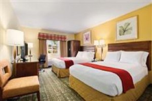 Holiday Inn Express San Diego - Escondido Image