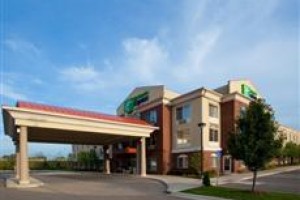 Holiday Inn Express Hotel & Suites Farmington Hills Image