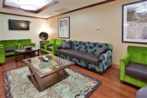 Holiday Inn Express Hotel & Suites Fredericksburg (Virginia) voted 10th best hotel in Fredericksburg