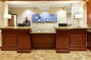 Holiday Inn Express Hotel & Suites Jantzen Beach Portland Image