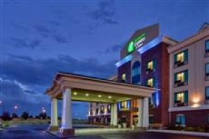Holiday Inn Express and Suites Medicine Hat Image