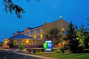 Holiday Inn Express Hotel & Suites Oswego voted  best hotel in Oswego