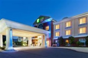 Holiday Inn Express Hotel & Suites Dillsboro Image