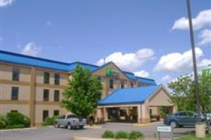 Holiday Inn Express Jefferson City Image