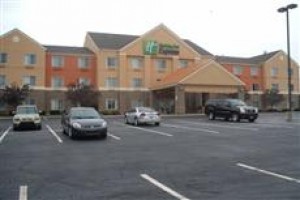 Holiday Inn Express Lapeer Image