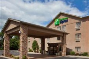 Holiday Inn Express Mt. Pleasant-E Huntingdon voted  best hotel in Mount Pleasant 