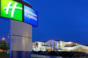 Holiday Inn Express Pittsburgh North Harmarville voted 3rd best hotel in Harmarville