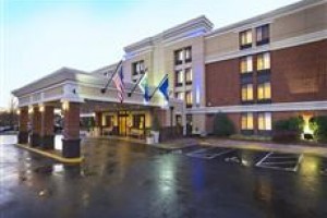 Holiday Inn Express Reston Herndon-Dulles Airport voted  best hotel in Herndon