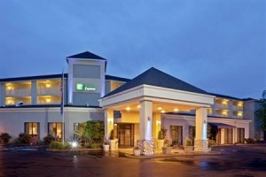 Holiday Inn Express Roseburg voted 5th best hotel in Roseburg