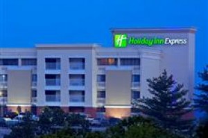 Holiday Inn Express Cincinnati West Image