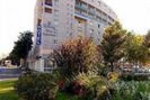 Holiday Inn Garden Court Lyon Villeurbanne Image