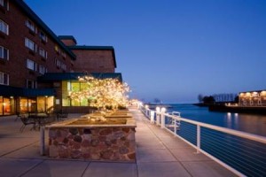 Holiday Inn Port Washington Image