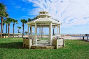 Holiday Inn Hotel & Suites Daytona Beach Image