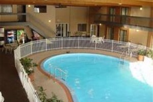 Holiday Inn Sterling Rock Falls Image