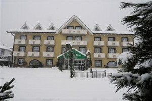 AlpHoliday Dolomiti Wellness & Fun Hotel Image