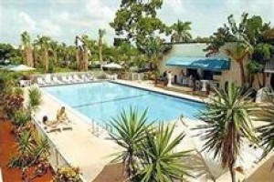 Holiday Park Hotels & Suites Deerfield Beach Image