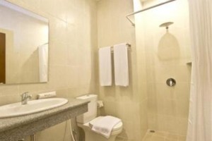 @Hom Hotel Solo Image