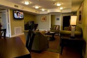 Home Towne Suites Columbus Image