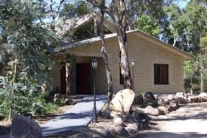 Honeysuckle Cottages voted 7th best hotel in Stanthorpe