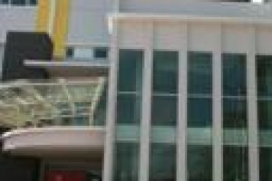 Horison Hotel Kendari Image