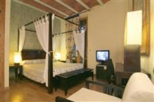 Hostal les Monges Palace Image