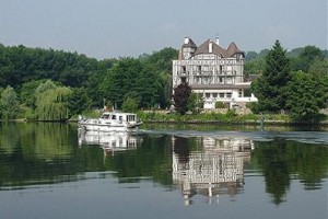 Hostellerie Saint-Pierre-du-Vauvray Image