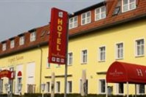 Hotel 4 Hufen voted 5th best hotel in Schonefeld